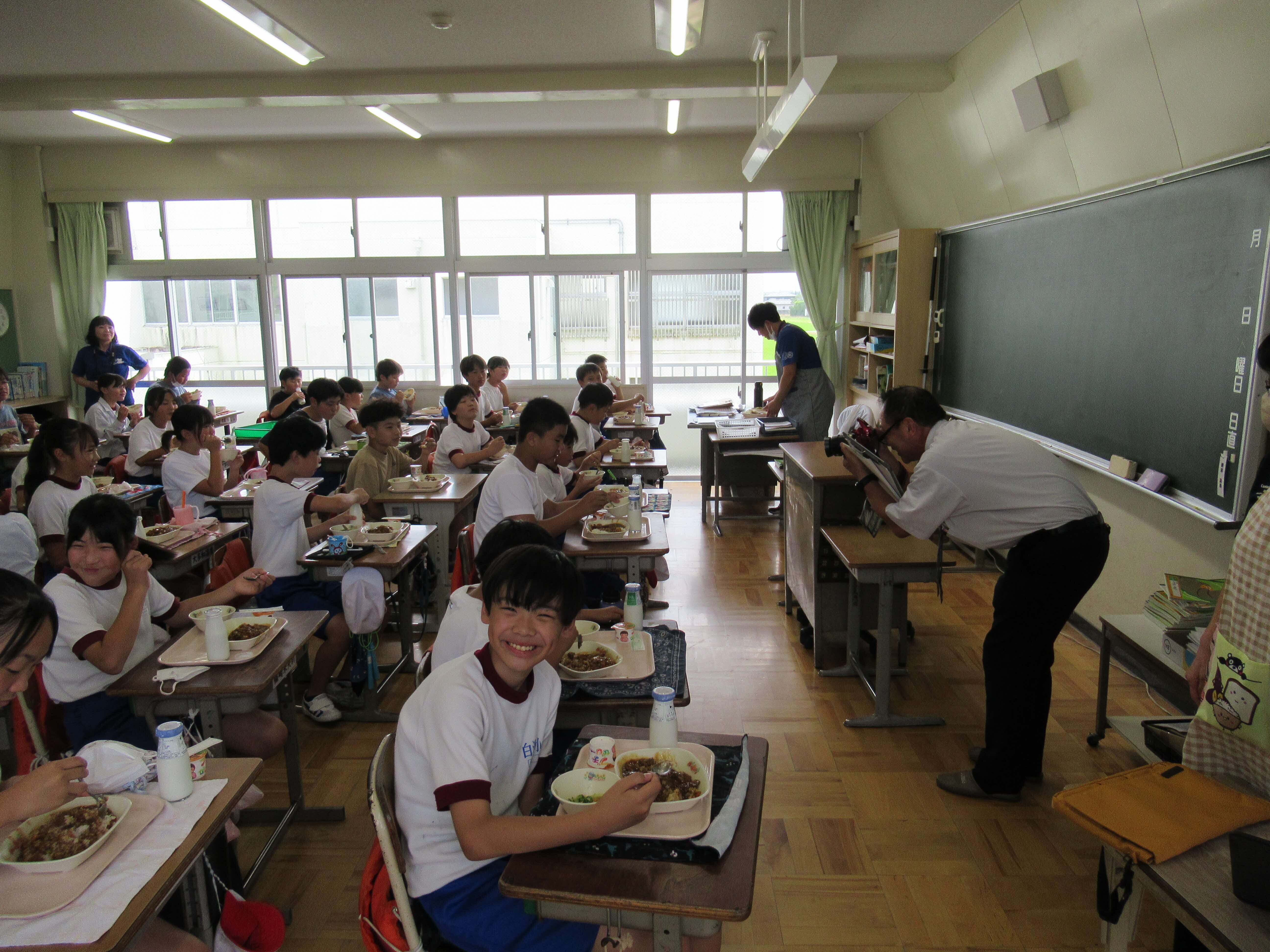 白潟小新たまねぎ給食①