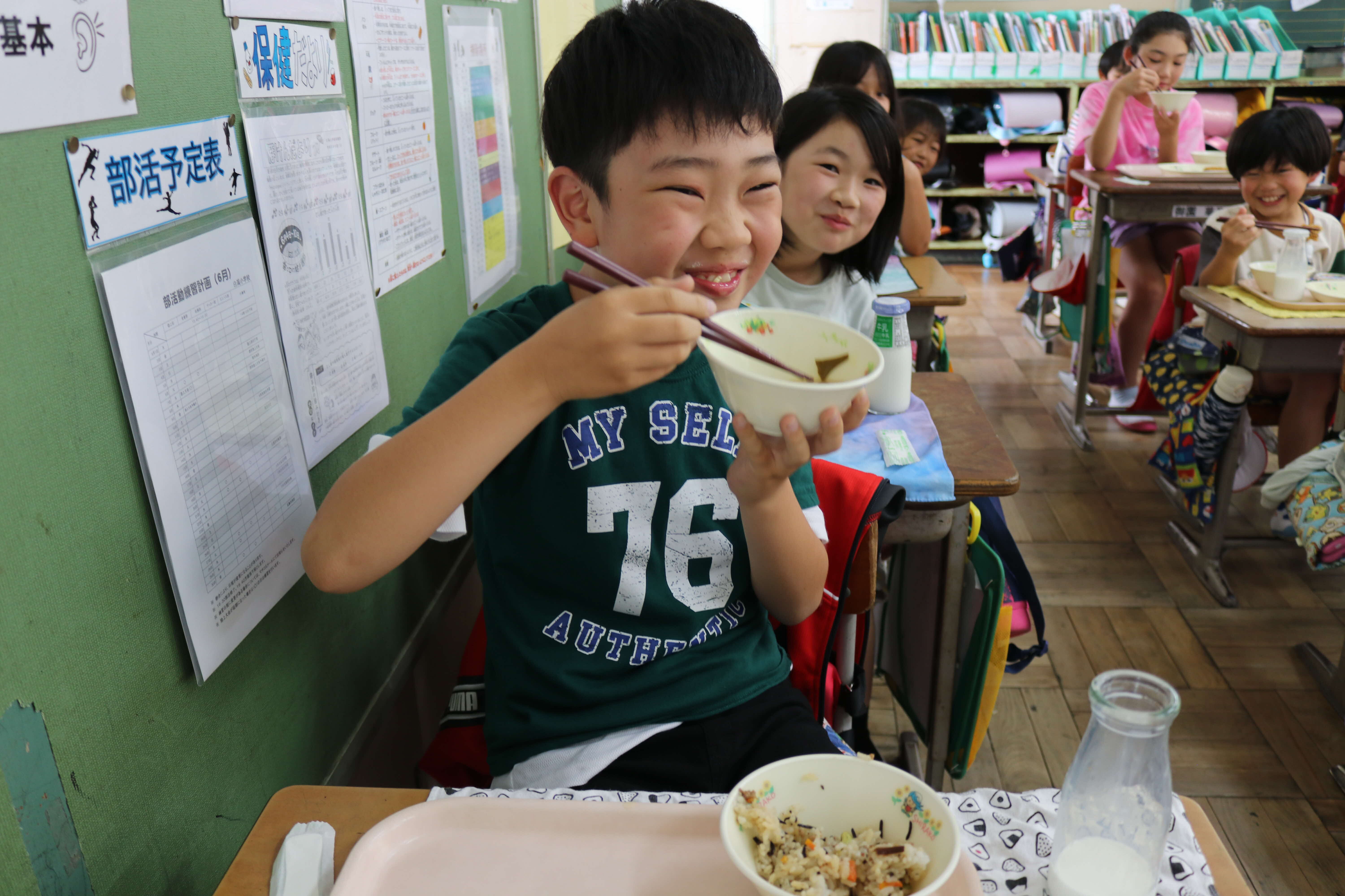 白潟小新たまねぎ給食①